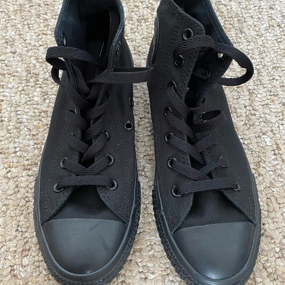 SOLD ๐ - Picture 1 of 5